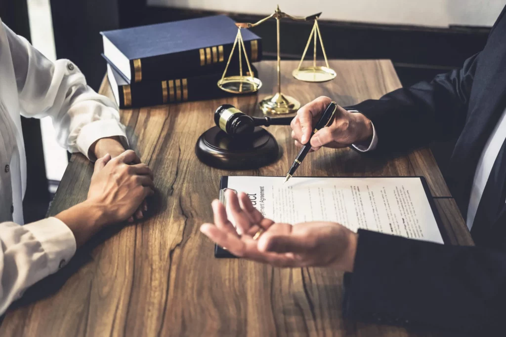Red Flags to Watch Out for in Choosing a Defense Attorney